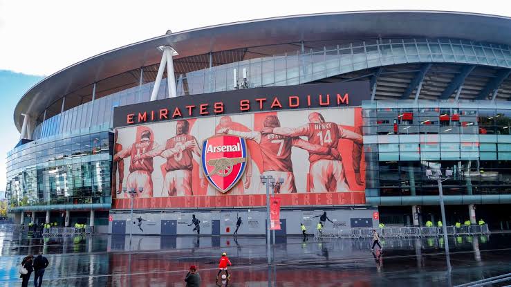 Arsenal final match day ticket dey sell for £25k as them hope to lift EPL that day
